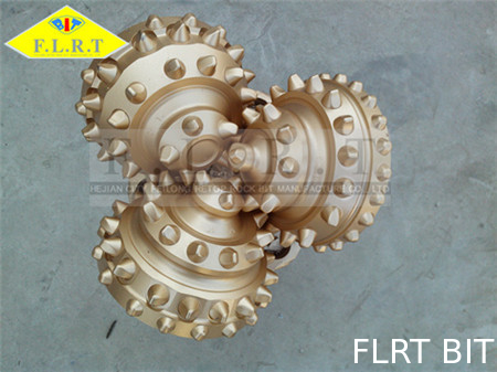 Good price মাঝারি হার্ড গঠন / ওয়াটার ওয়েল ড্রিলিংয়ের জন্য 12 1/4 